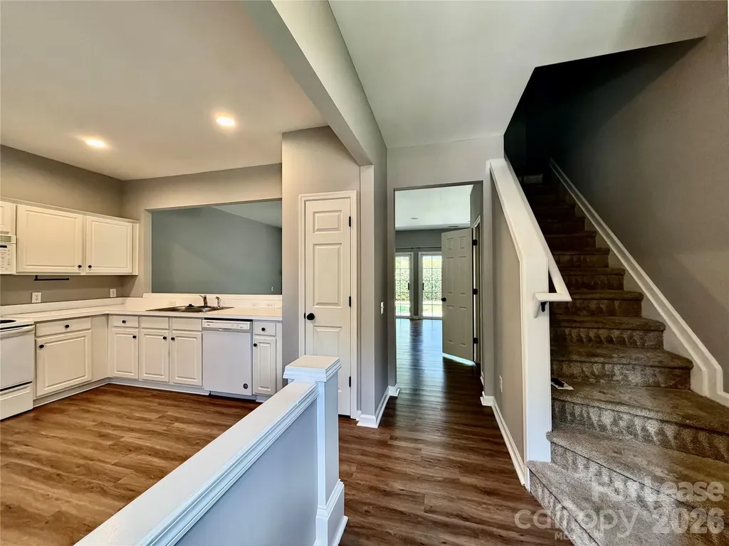 2754 Thornbush Court Charlotte NC 28270