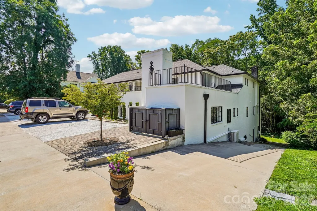 161 Melrose Avenue Tryon NC 28782