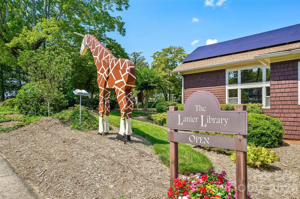 161 Melrose Avenue Tryon NC 28782