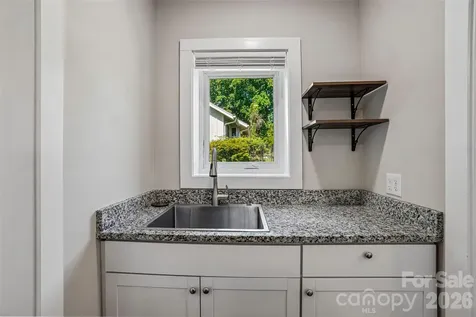 161 Melrose Avenue Tryon NC 28782