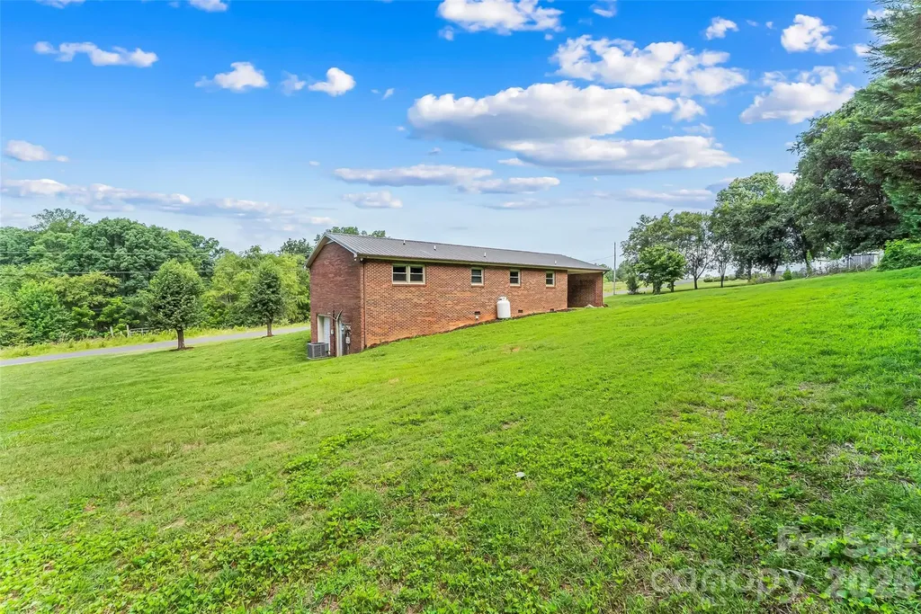 3695 Bradley Road Morganton NC 28655