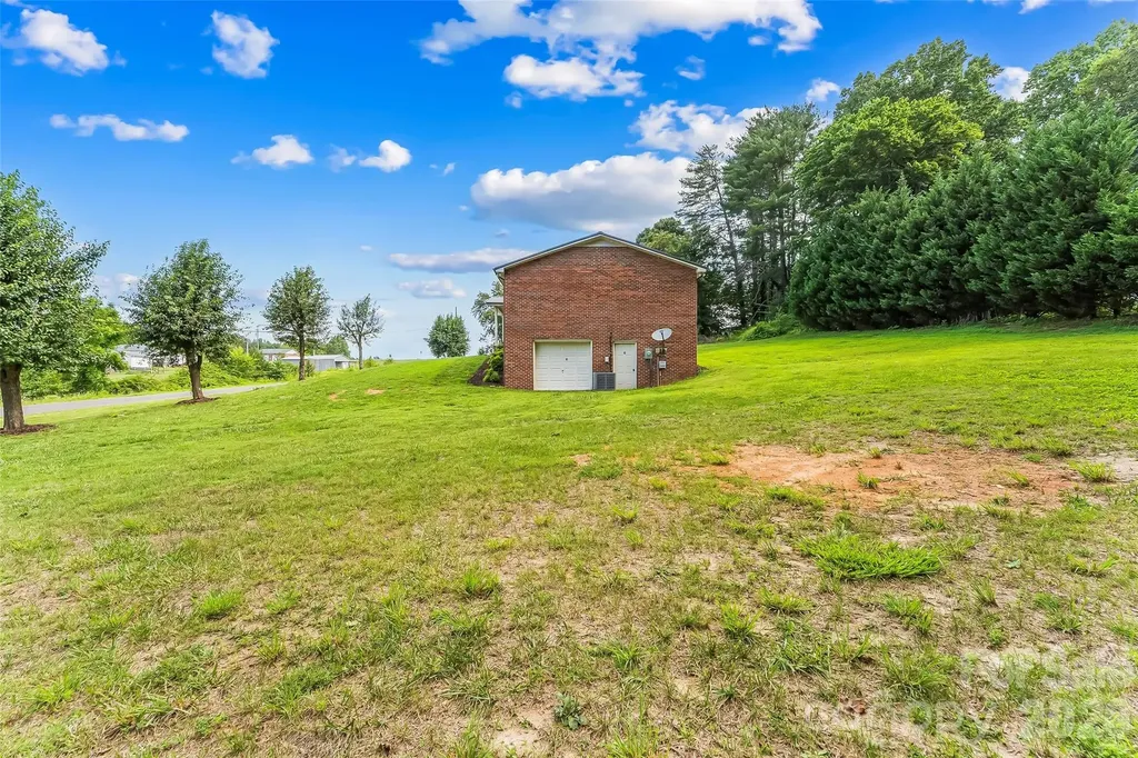 3695 Bradley Road Morganton NC 28655
