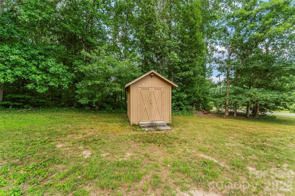 3695 Bradley Road Morganton NC 28655