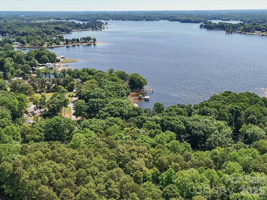 8793 Peninsula Drive Terrell NC 28682