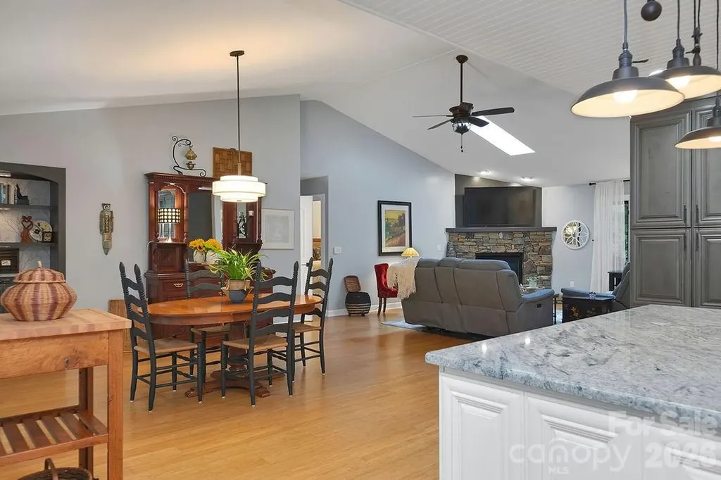 3125 Connestee Trail Brevard NC 28712