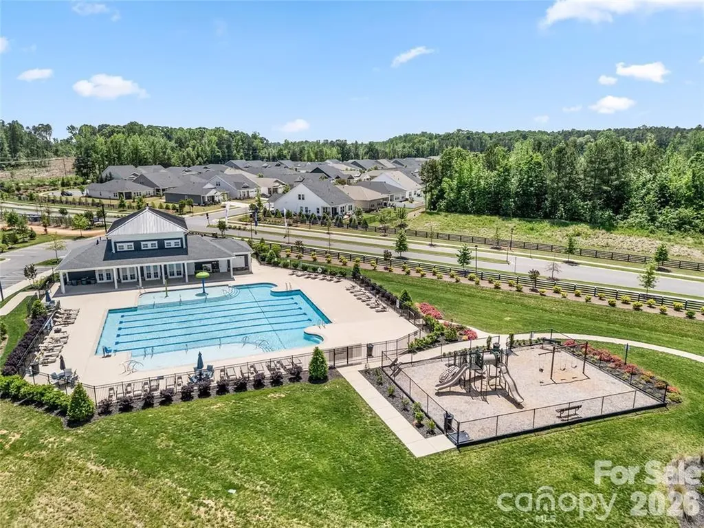9830 Old Garden Circle Gastonia NC 28056