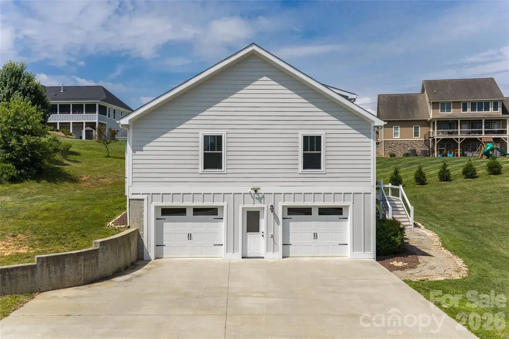 11 Ibbie Roberts Road Alexander NC 28701