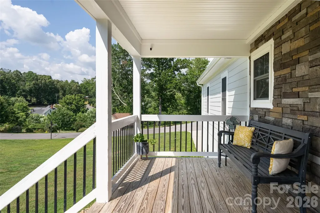 11 Ibbie Roberts Road Alexander NC 28701