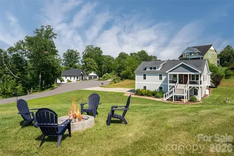 11 Ibbie Roberts Road Alexander NC 28701