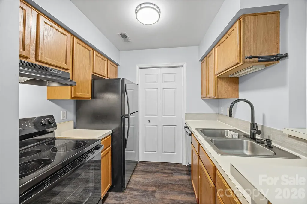 8119 Tremaine Court Charlotte NC 28227