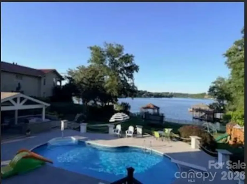 4444 3rd Street Lane NW Hickory NC 28601