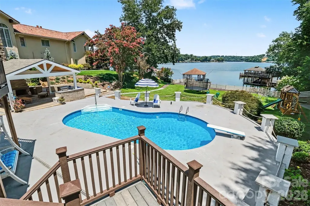 4444 3rd Street Lane NW Hickory NC 28601