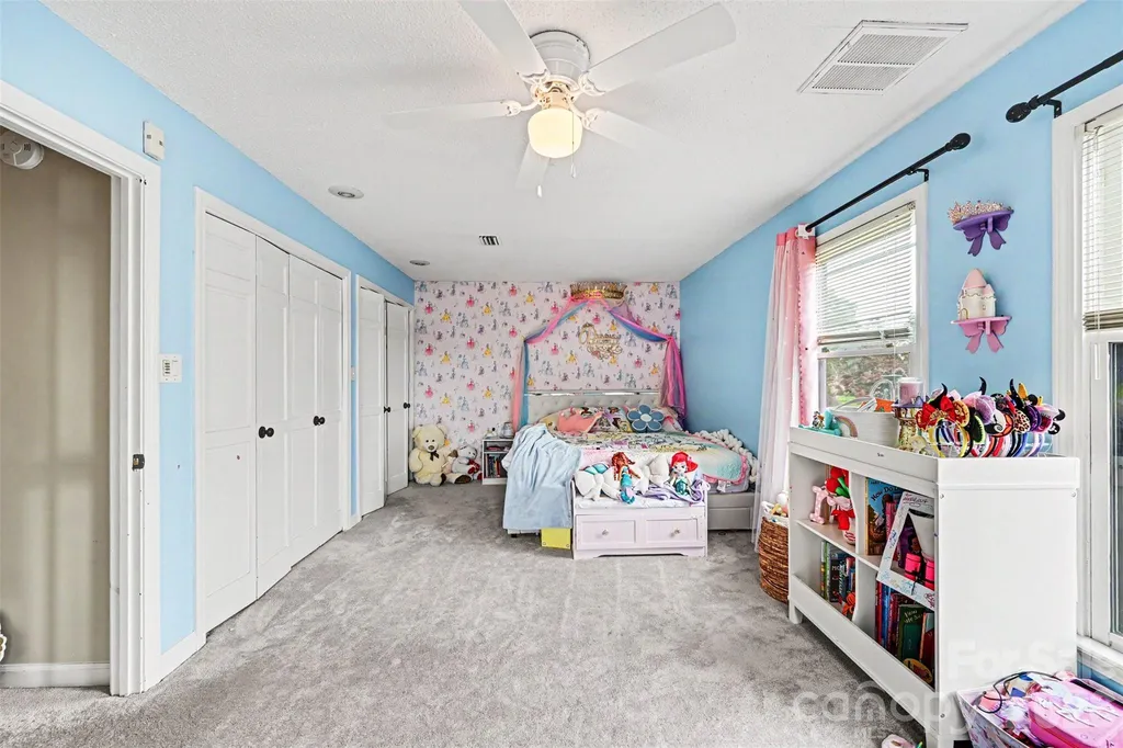 4444 3rd Street Lane NW Hickory NC 28601