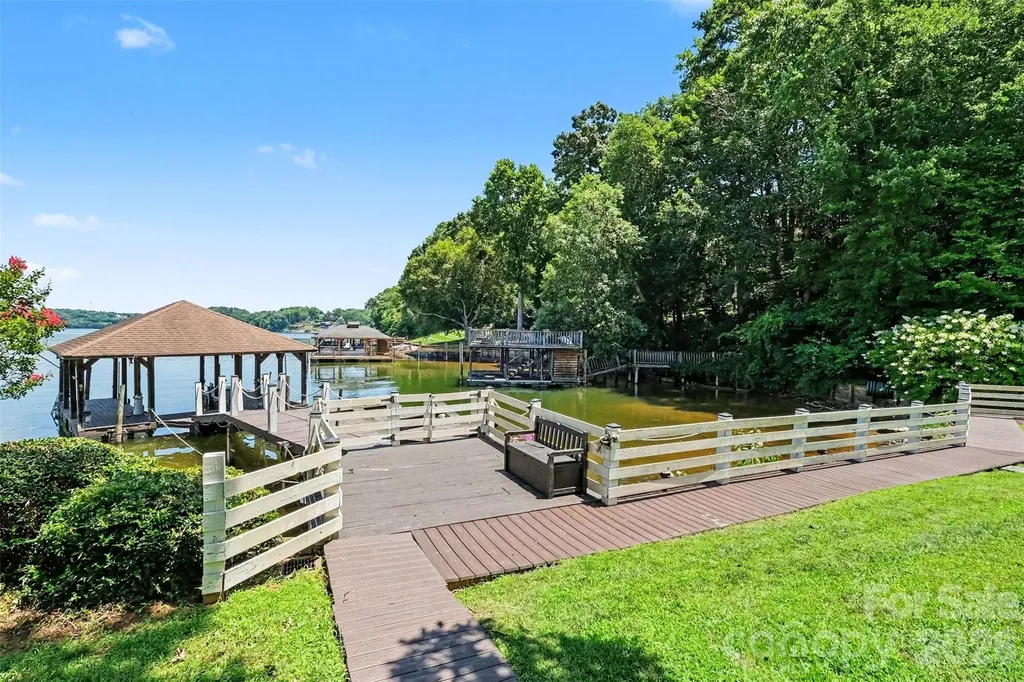 4444 3rd Street Lane NW Hickory NC 28601