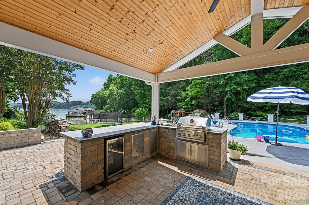 4444 3rd Street Lane NW Hickory NC 28601