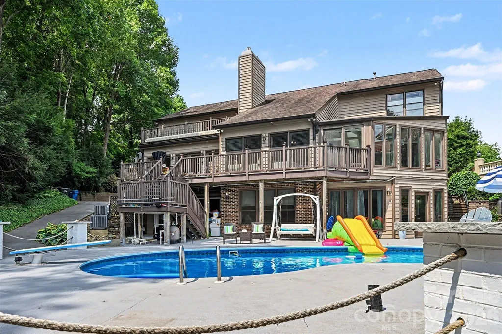 4444 3rd Street Lane NW Hickory NC 28601