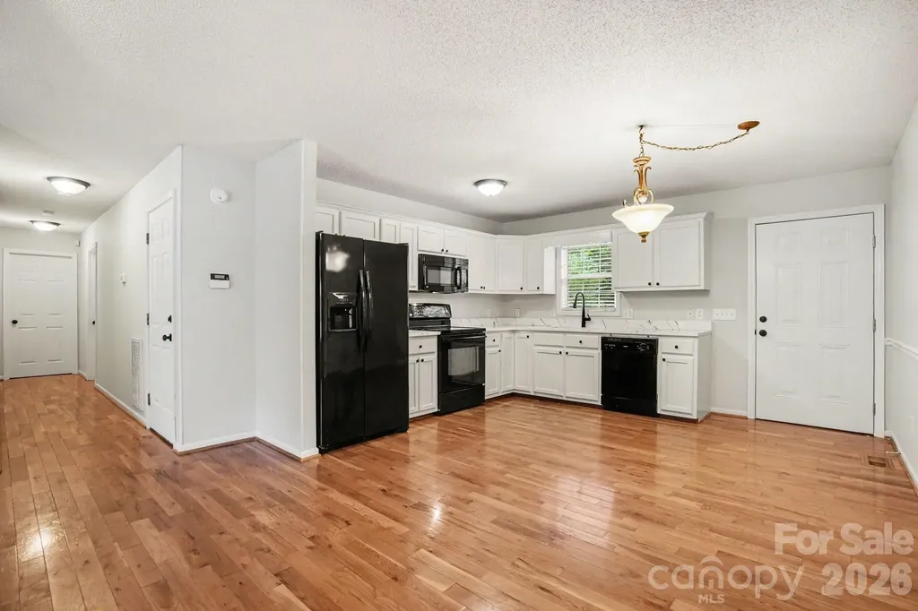 2466 Wilderness Lane Lenoir NC 28645