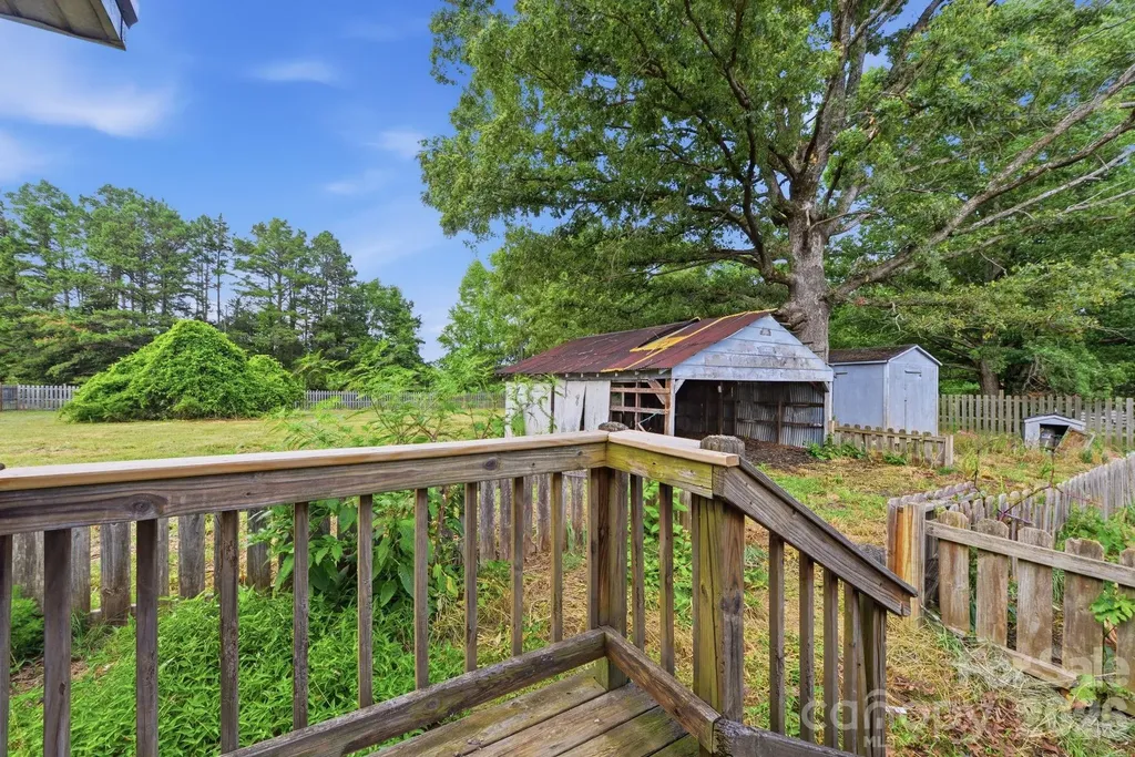 1561 Ostwalt Amity Road Cleveland NC 27013