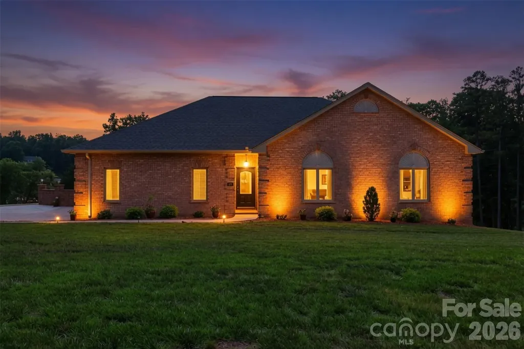 495 Windsor Drive Taylorsville NC 28681