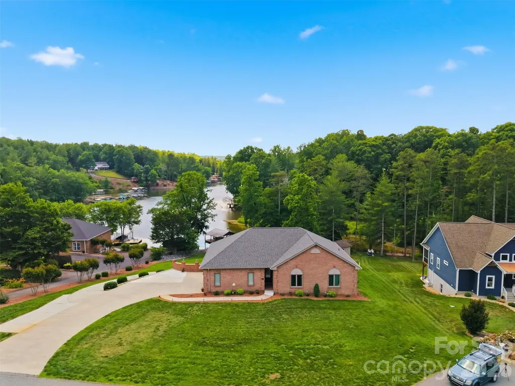 495 Windsor Drive Taylorsville NC 28681