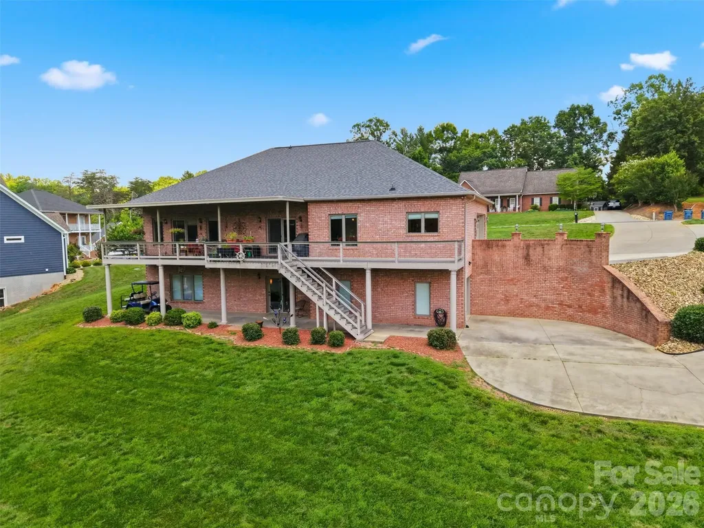495 Windsor Drive Taylorsville NC 28681