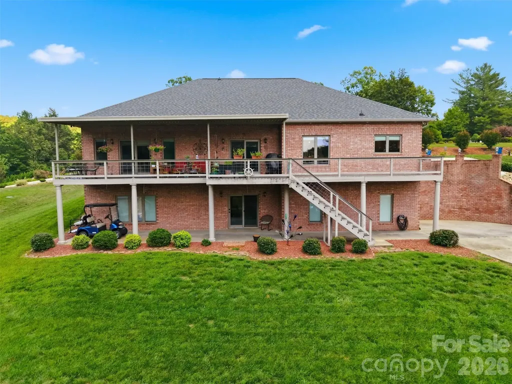 495 Windsor Drive Taylorsville NC 28681
