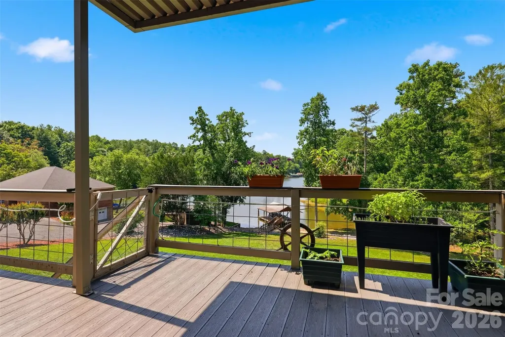 495 Windsor Drive Taylorsville NC 28681
