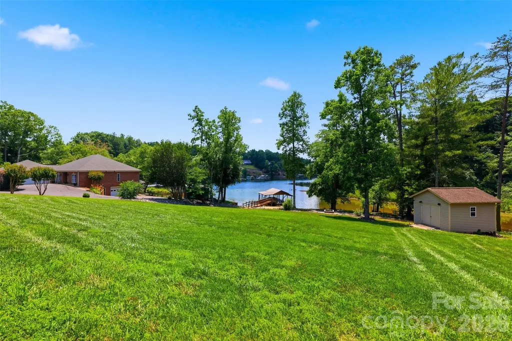 495 Windsor Drive Taylorsville NC 28681