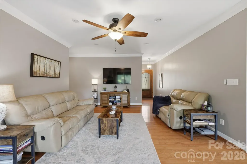 495 Windsor Drive Taylorsville NC 28681