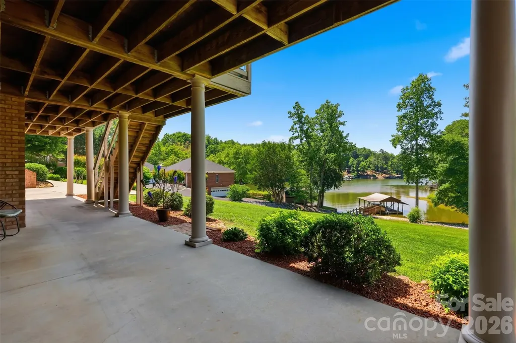 495 Windsor Drive Taylorsville NC 28681