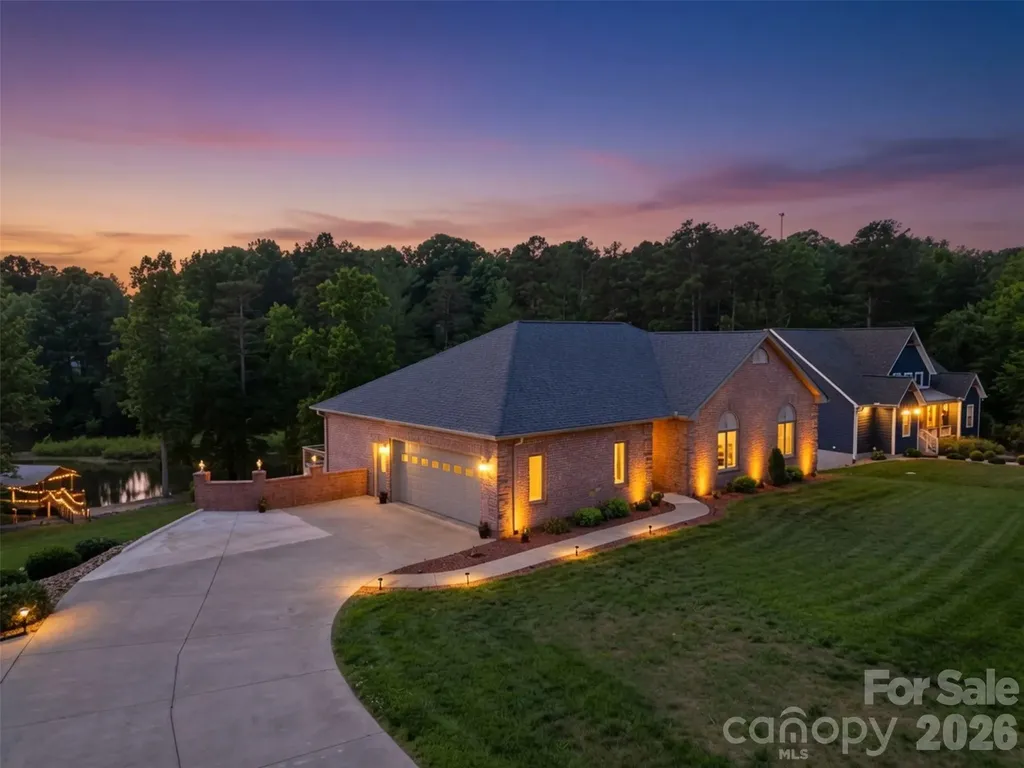 495 Windsor Drive Taylorsville NC 28681