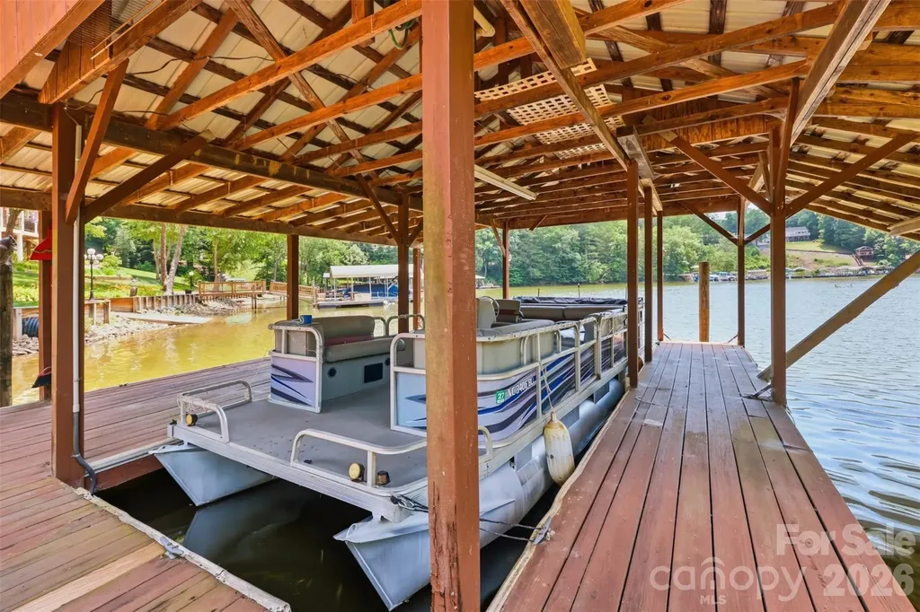 495 Windsor Drive Taylorsville NC 28681