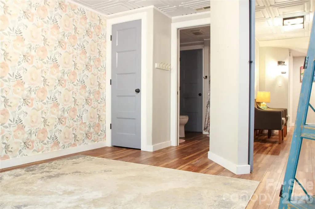 7947 Lakeview Drive Denver NC 28037