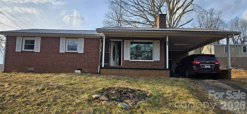 183 Maple Road Spruce Pine NC 28777