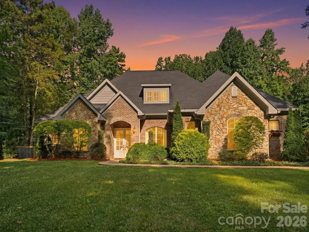 9831 Minnie Lemmond Lane Charlotte NC 28227