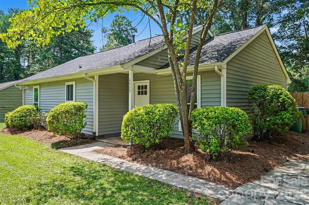 6008 Trysting Road Charlotte NC 28227