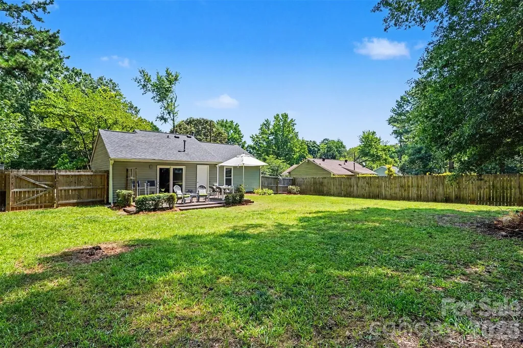 6008 Trysting Road Charlotte NC 28227