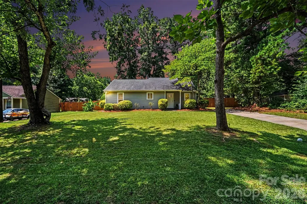 6008 Trysting Road Charlotte NC 28227