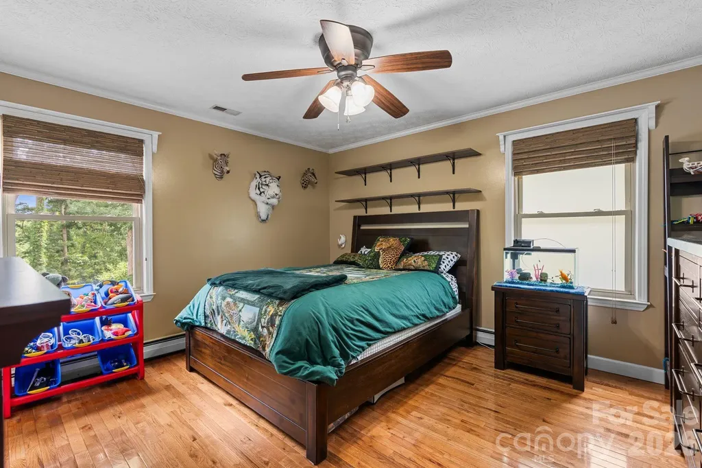 33 Coffey Circle Asheville NC 28806