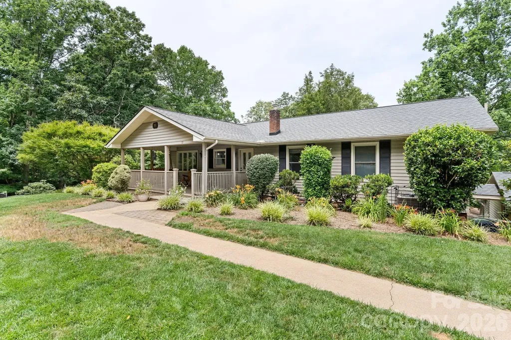 33 Coffey Circle Asheville NC 28806