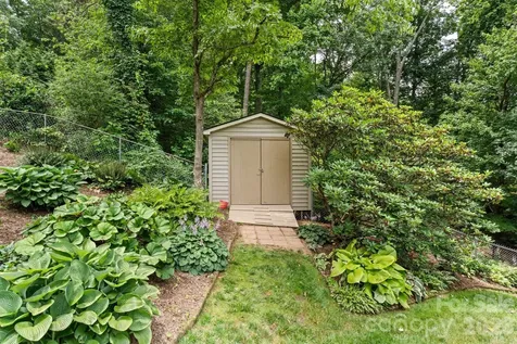 33 Coffey Circle Asheville NC 28806