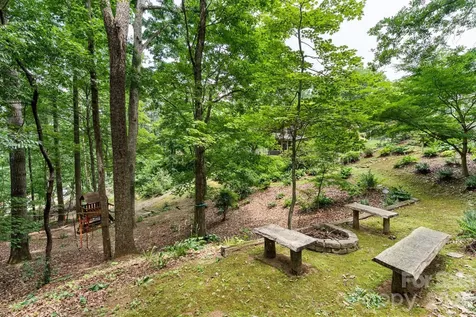 33 Coffey Circle Asheville NC 28806