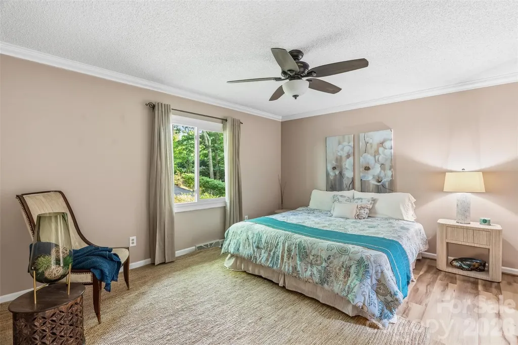 16 Canterbury Drive Arden NC 28704
