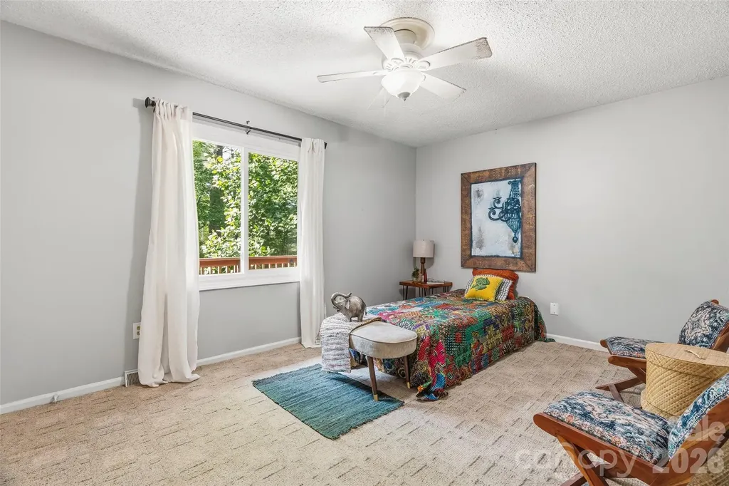 16 Canterbury Drive Arden NC 28704