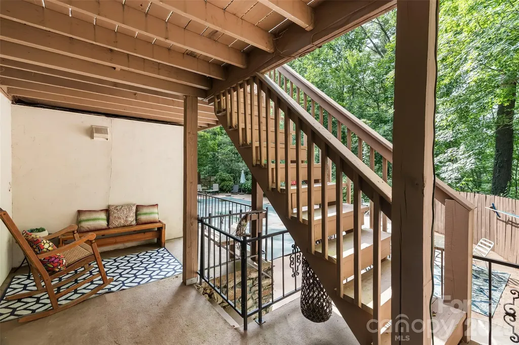 16 Canterbury Drive Arden NC 28704