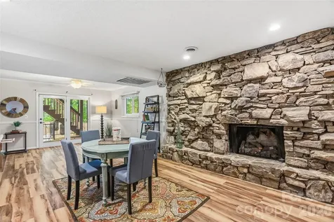 16 Canterbury Drive Arden NC 28704