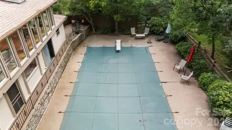 16 Canterbury Drive Arden NC 28704