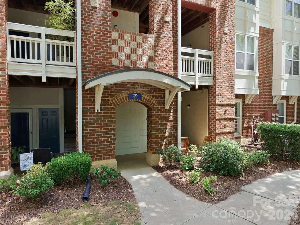915 Northeast Drive Davidson NC 28036