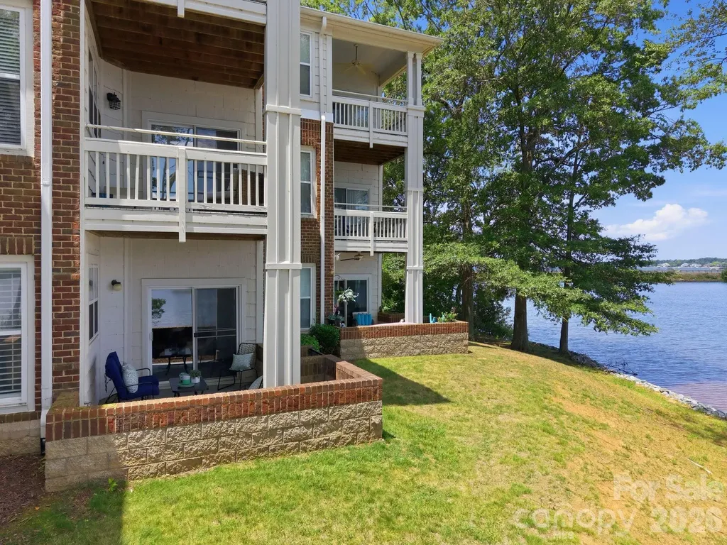 915 Northeast Drive Davidson NC 28036