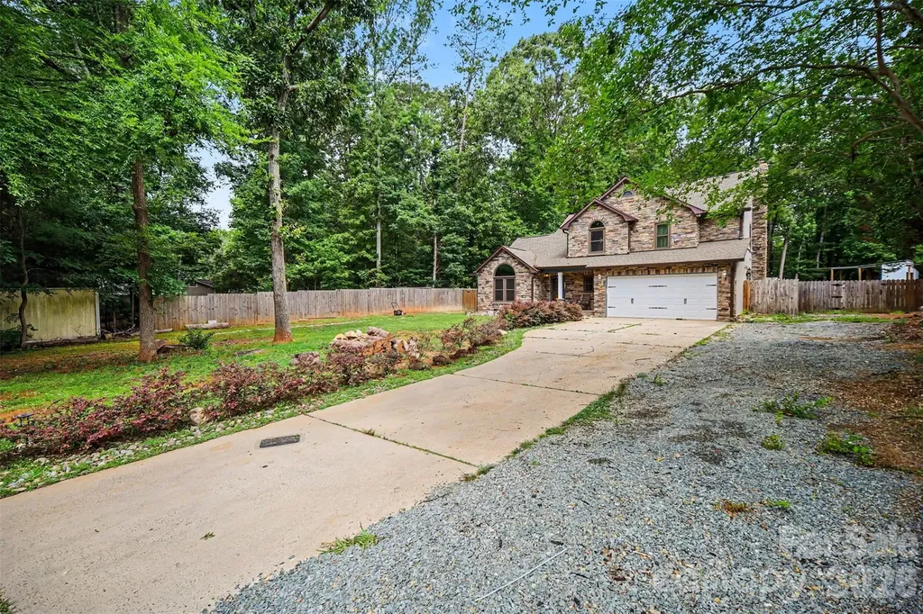 3017 Mill Stream Court Matthews NC 28104